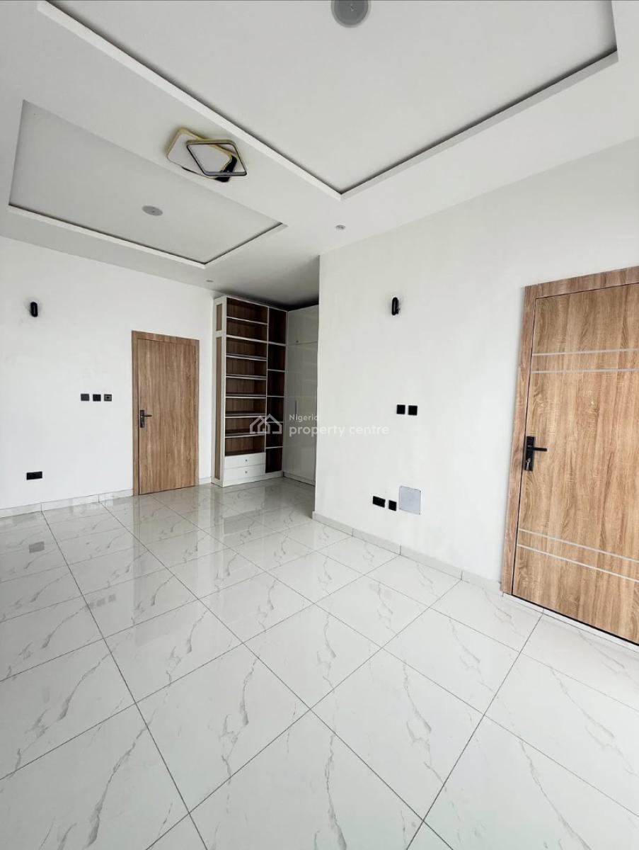 Spacious 4 Bedroom Terrace Duplex, Chevron, Lekki, Lagos, Terraced Duplex for Sale