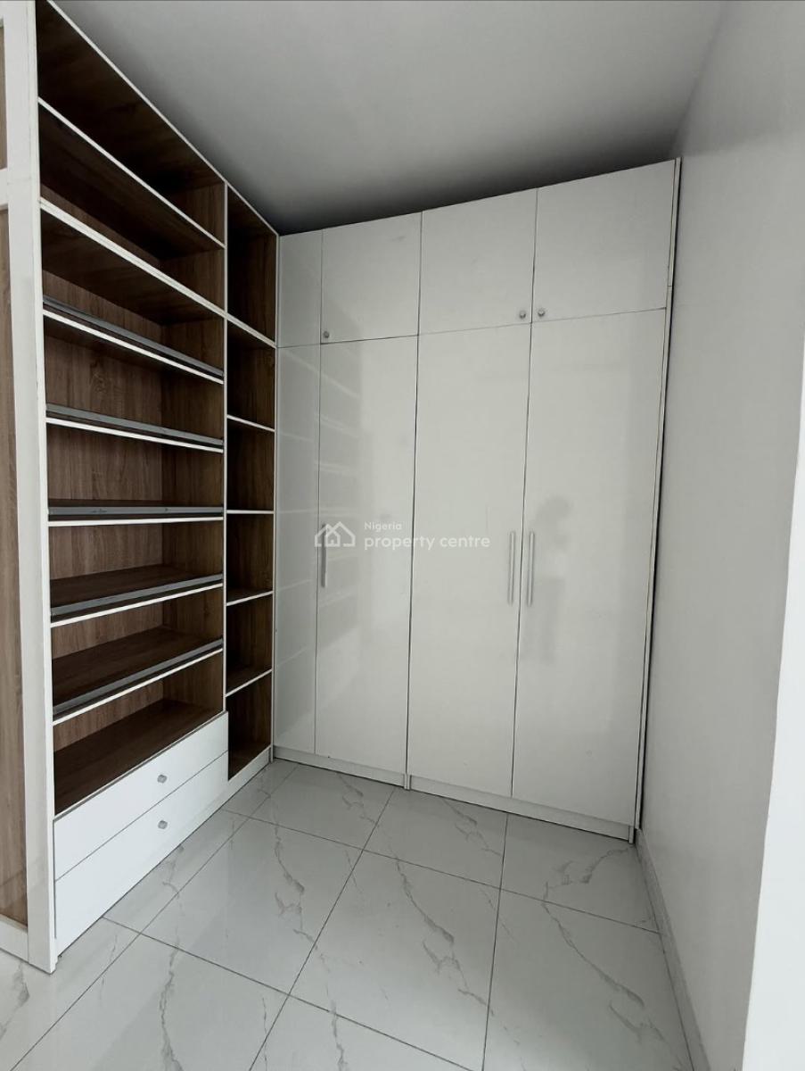 Spacious 4 Bedroom Terrace Duplex, Chevron, Lekki, Lagos, Terraced Duplex for Sale