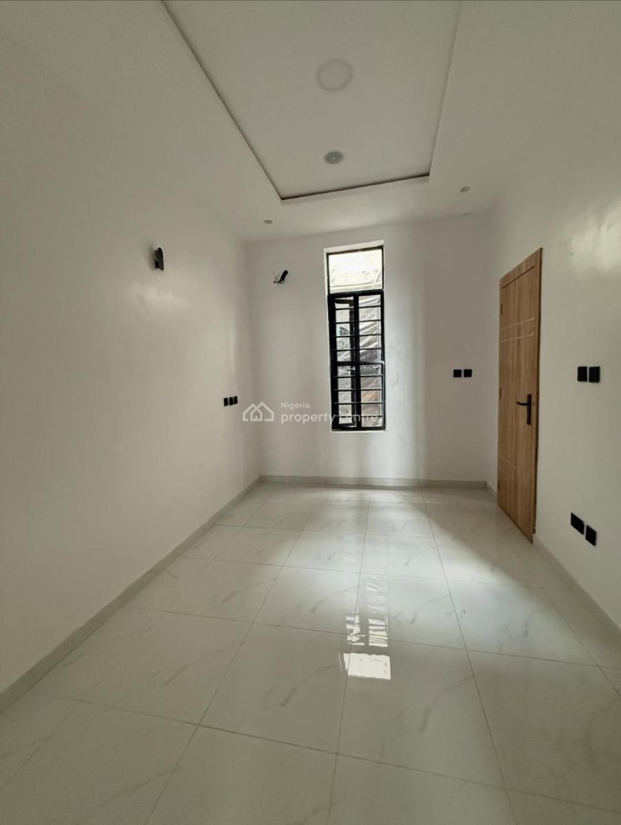 Spacious 4 Bedroom Terrace Duplex, Chevron, Lekki, Lagos, Terraced Duplex for Sale