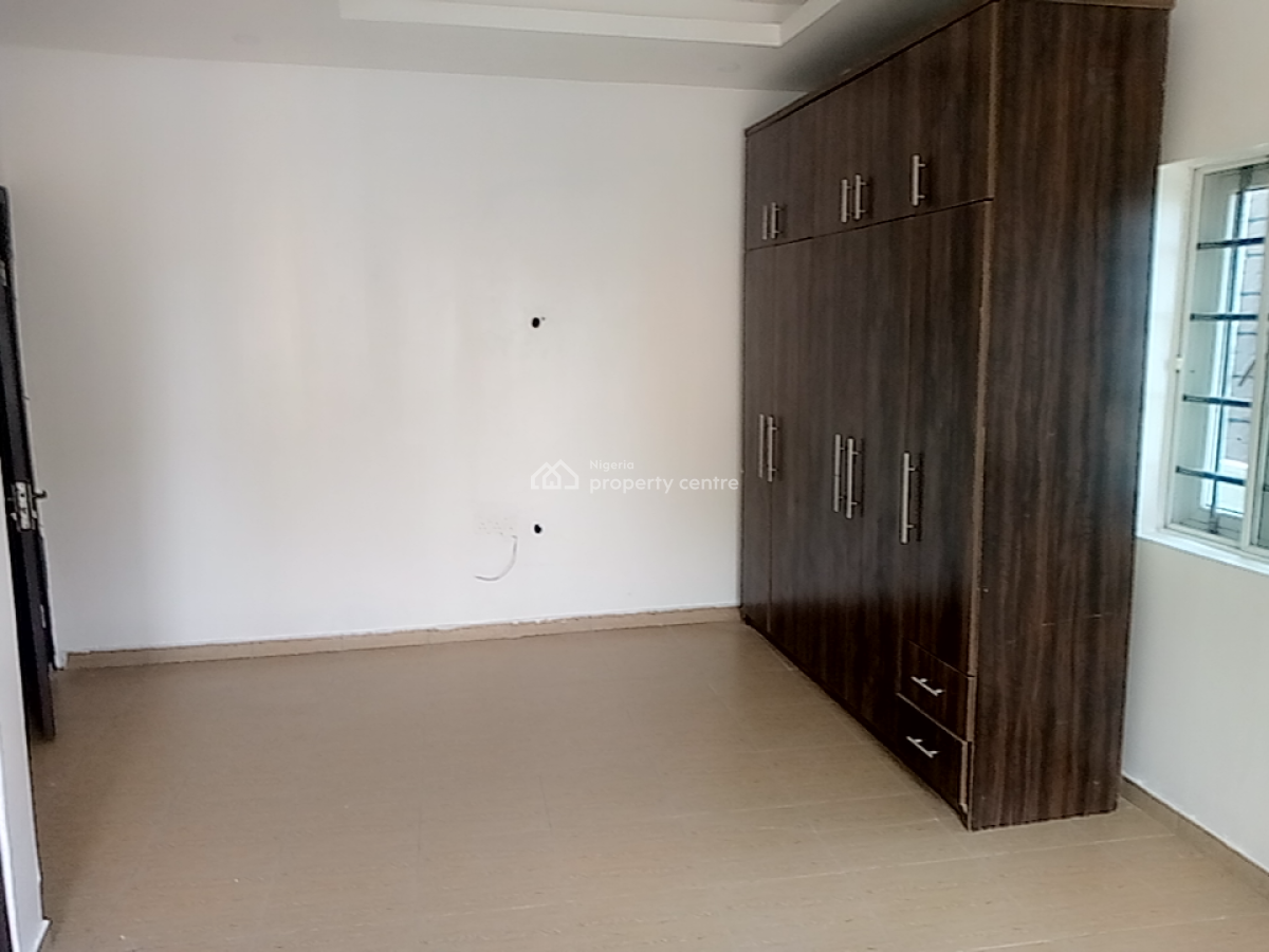 a Neatly and Massively Built 3 Bedroom Flat, Osapa, Lekki, Lagos, Flat / Apartment for Rent