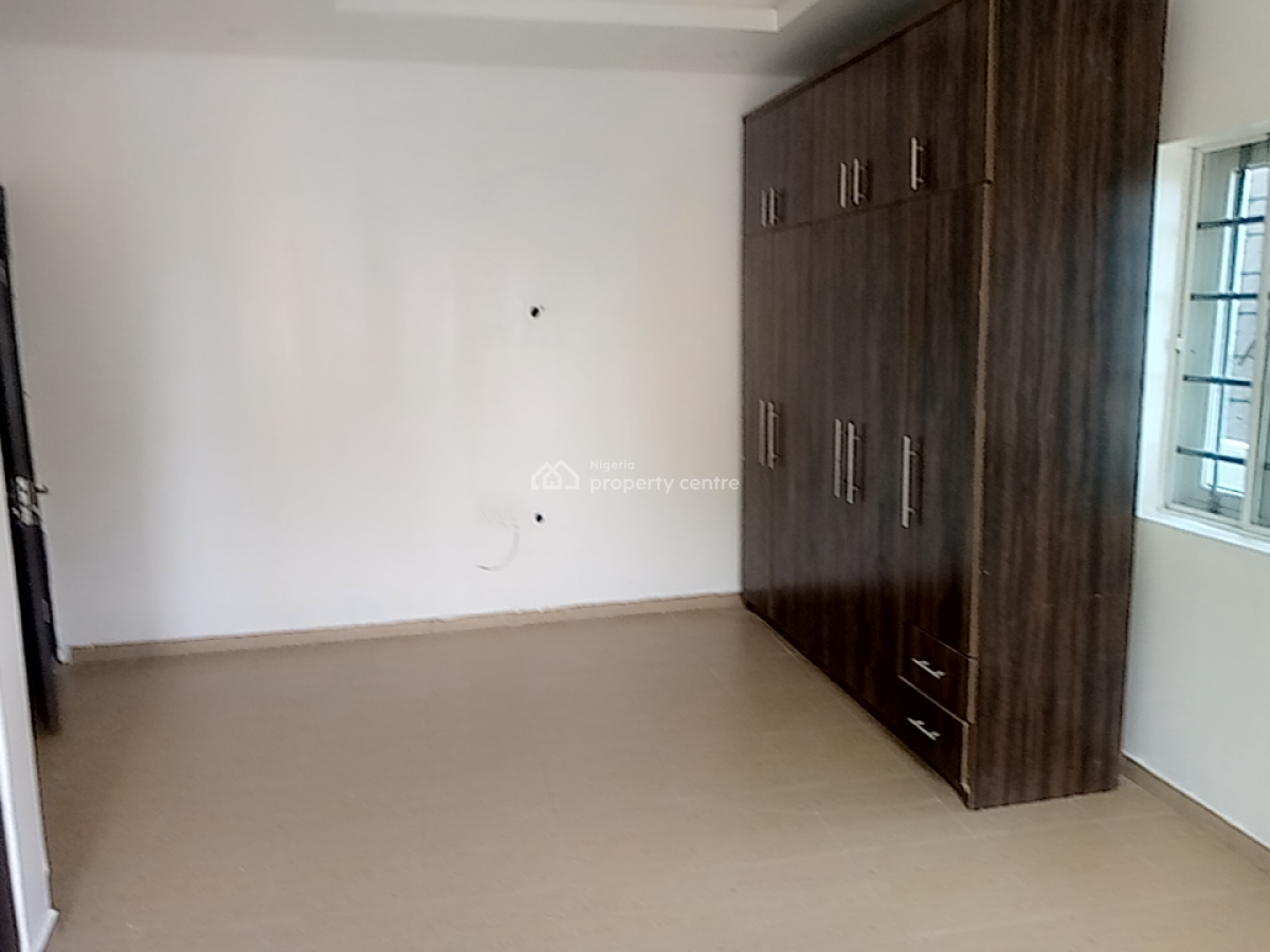 a Neatly and Massively Built 3 Bedroom Flat, Osapa, Lekki, Lagos, Flat / Apartment for Rent