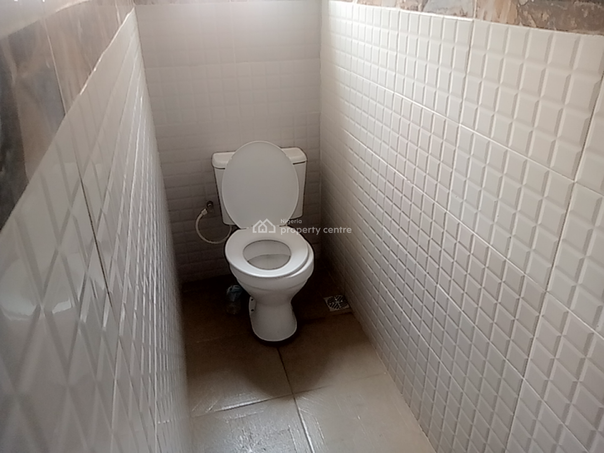 a Neatly and Massively Built 3 Bedroom Flat, Osapa, Lekki, Lagos, Flat / Apartment for Rent