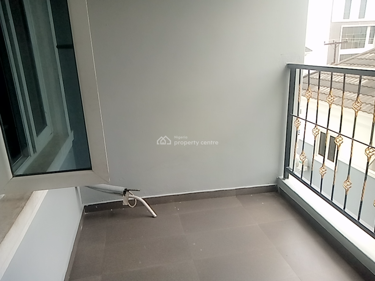 a Neatly and Massively Built 3 Bedroom Flat, Osapa, Lekki, Lagos, Flat / Apartment for Rent