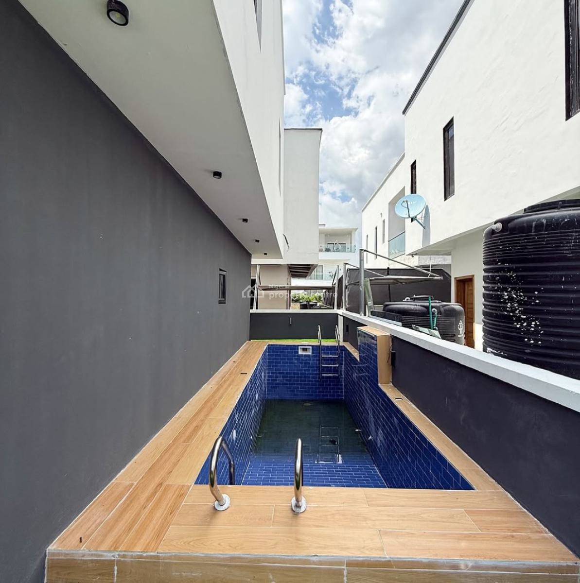 Well Built 5 Bedroom Detached Duplex with Cinema and Pool, Lekky County, Lekki, Lagos, Detached Duplex for Sale