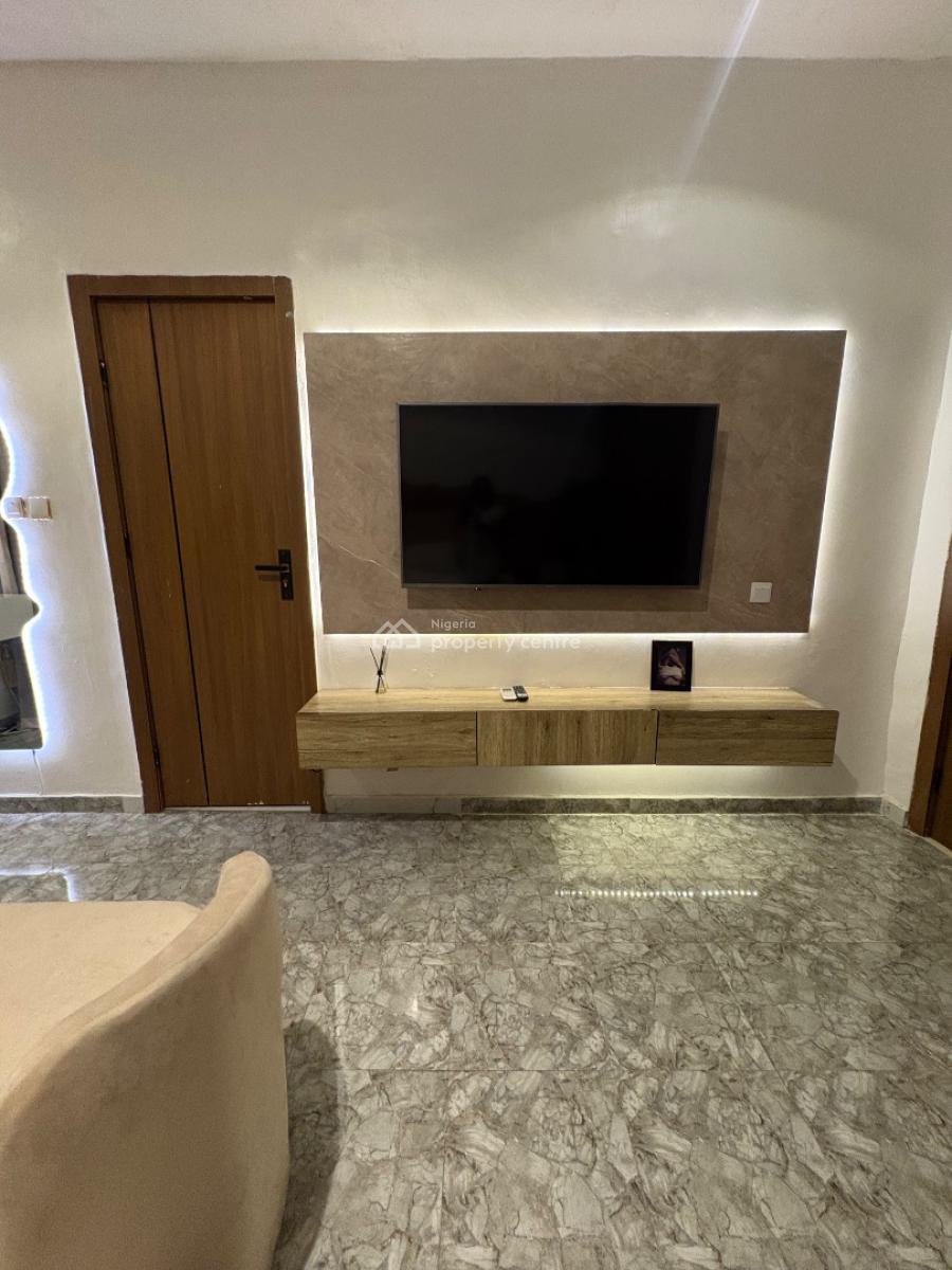 Luxury 1 Bedroom Apartment, Orchid Road, Lekki, Lagos, Mini Flat (room and Parlour) Short Let