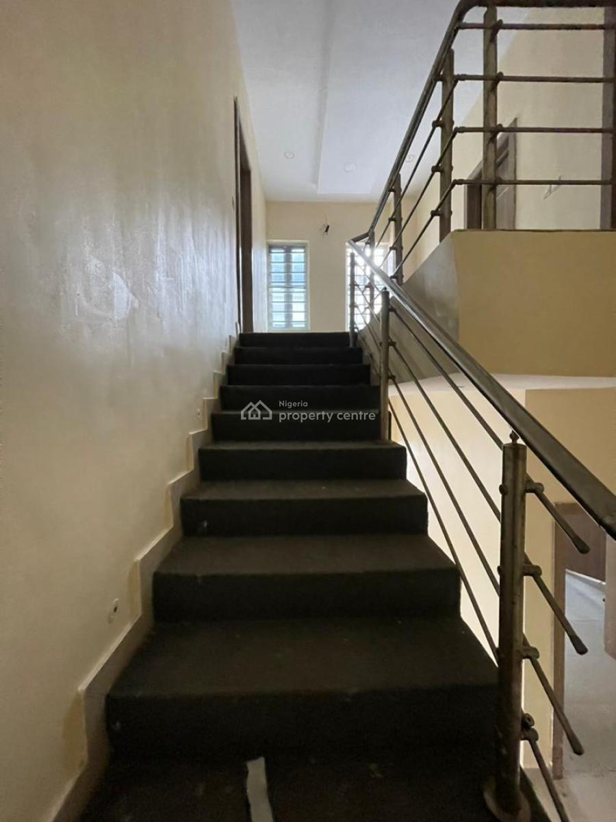 4-bedroom Semi-detached Duplex with Bq, Chevron Lekki, Lekki, Lagos, Semi-detached Duplex for Rent