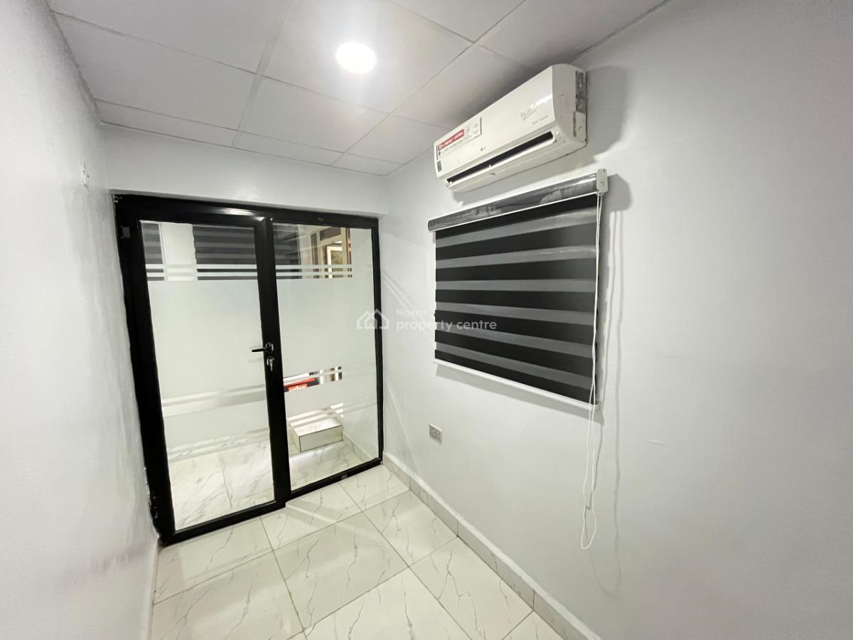 Fully Furnished Work Station, House 54,21 Road Off 2nd Avenue Gwarinpa, Gwarinpa, Abuja, Office Space Short Let