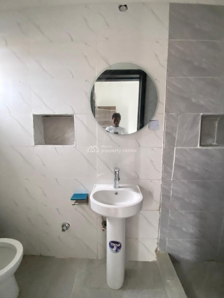 2 Bedroom Flat  (upstairs), Agungi, Agungi, Lekki, Lagos, House for Rent