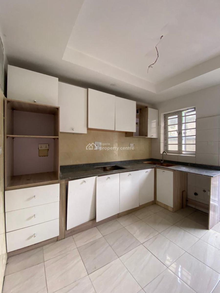 2 Bedroom Flat Apartment (downstairs), Agungi, Agungi, Lekki, Lagos, Flat / Apartment for Rent