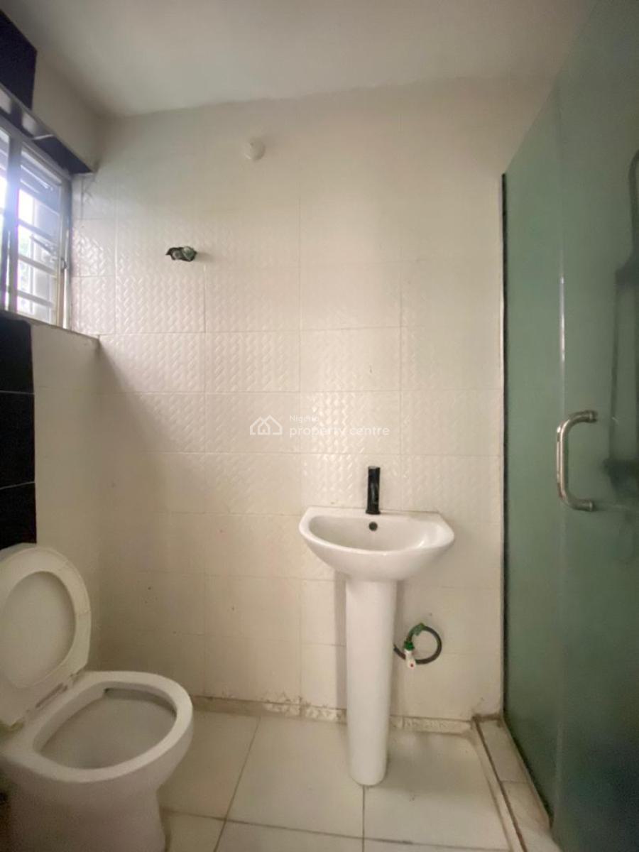 2 Bedroom Flat Apartment (downstairs), Agungi, Agungi, Lekki, Lagos, Flat / Apartment for Rent