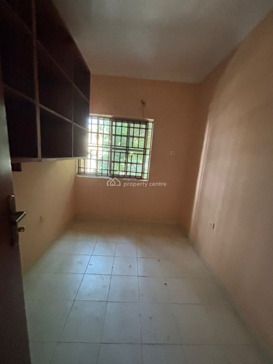 Well-maintained 4-bedroom Duplex with a Massive Compound, Lekki Phase 1, Lekki, Lagos, House for Rent