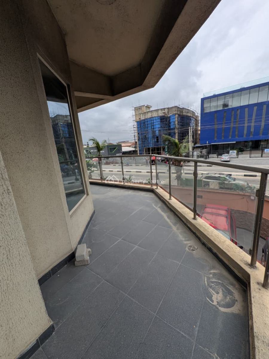 Spacious 2 Bedroom Apartment with a Bq in Oniru Estate, Oniru Estate, Victoria Island, Lekki Lagos, Victoria Island (vi), Lagos, Flat / Apartment for Rent
