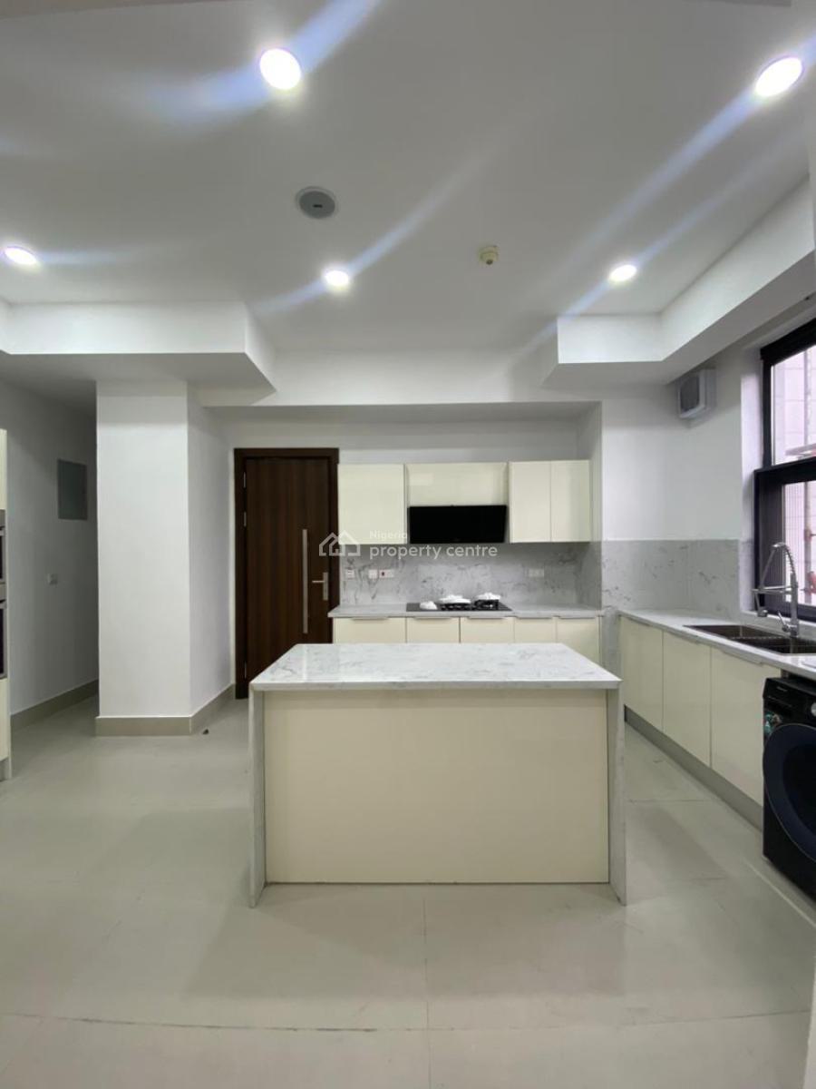Luxury 3bedroom Apartment, Lekki Phase 1, Lekki, Lagos, Flat / Apartment for Sale
