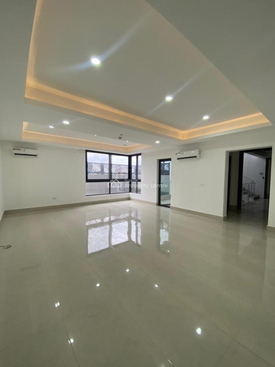 Luxury 3bedroom Apartment, Lekki Phase 1, Lekki, Lagos, Flat / Apartment for Sale