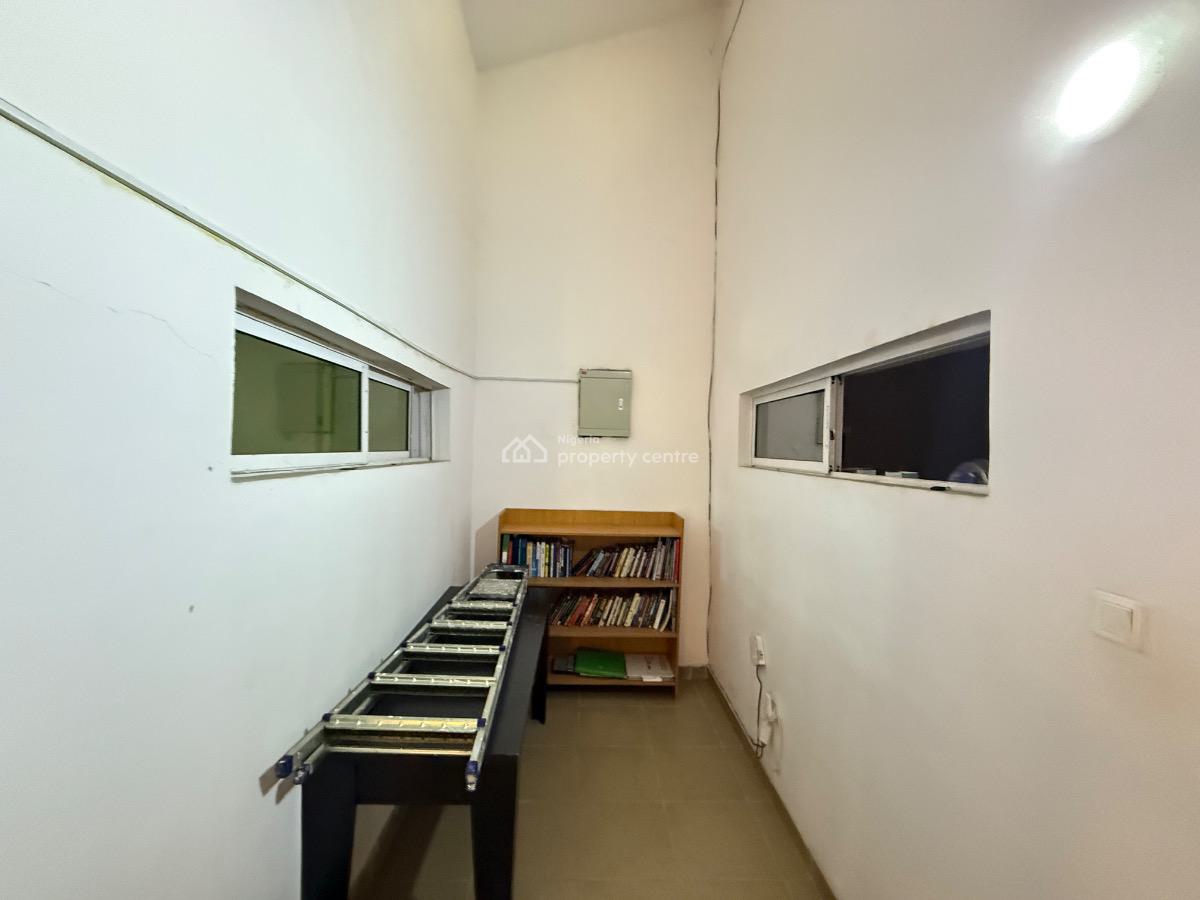 Premium Unfurnished 4 Bedroom Semi Detached with a Bq, Chevron Drive, Lekki, Lagos, Semi-detached Duplex for Sale