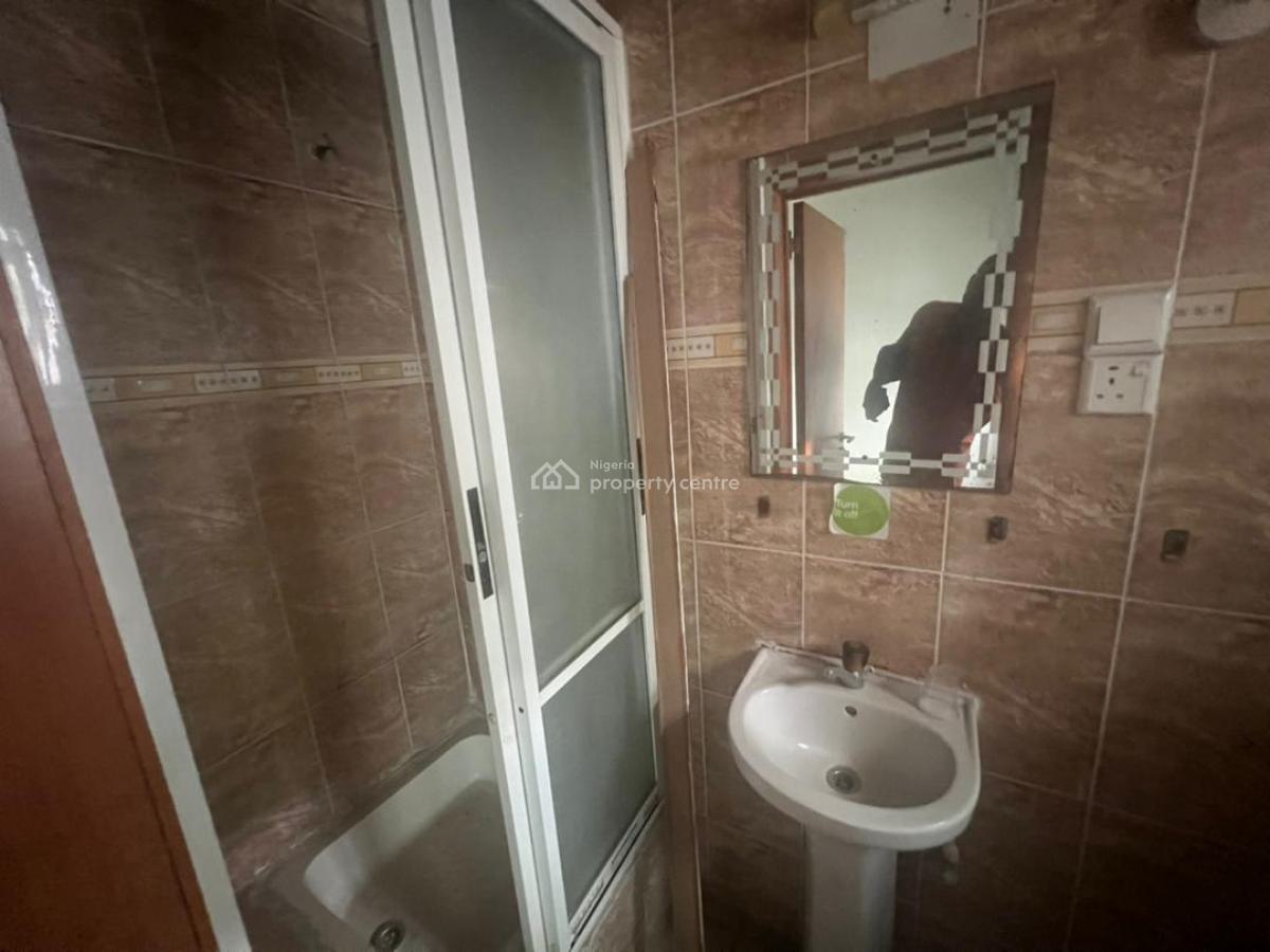 Self Compound 4 Bedroom Semi-detached Duplex with Bq, Chevron, Lekki, Lagos, Semi-detached Duplex for Rent