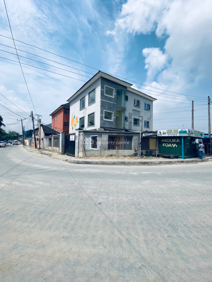 Commercial 3 Units of 3 Bedrooms Apartments on The Expressway, Lekki Conservation Road /express Way Major Road, Lekki Phase 2, Lekki, Lagos, Plaza / Complex / Mall for Rent