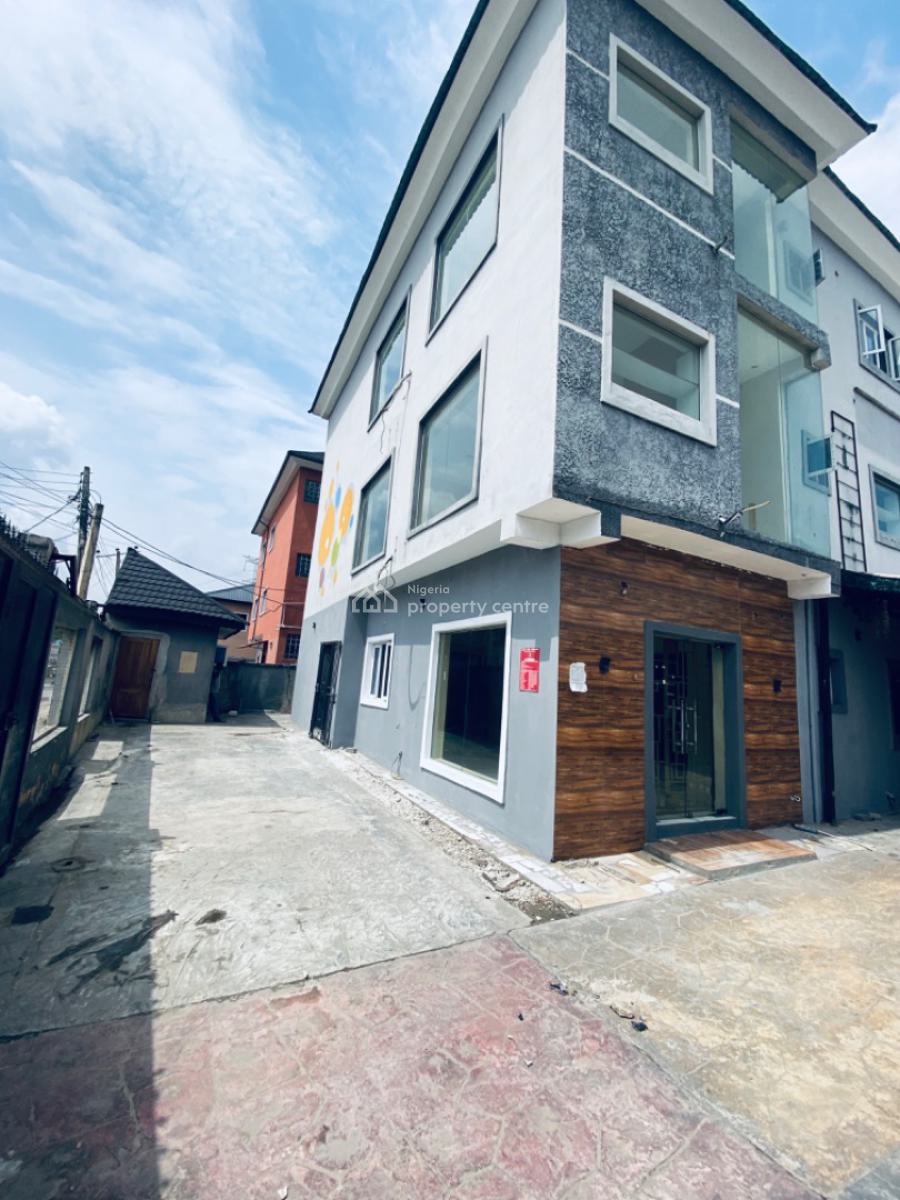 Commercial 3 Units of 3 Bedrooms Apartments on The Expressway, Lekki Conservation Road /express Way Major Road, Lekki Phase 2, Lekki, Lagos, Plaza / Complex / Mall for Rent