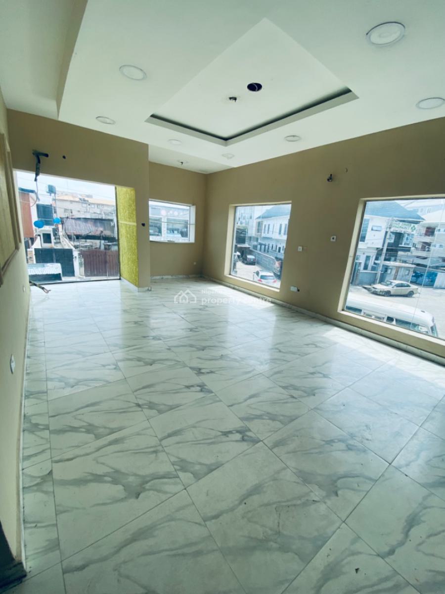 Commercial 3 Units of 3 Bedrooms Apartments on The Expressway, Lekki Conservation Road /express Way Major Road, Lekki Phase 2, Lekki, Lagos, Plaza / Complex / Mall for Rent