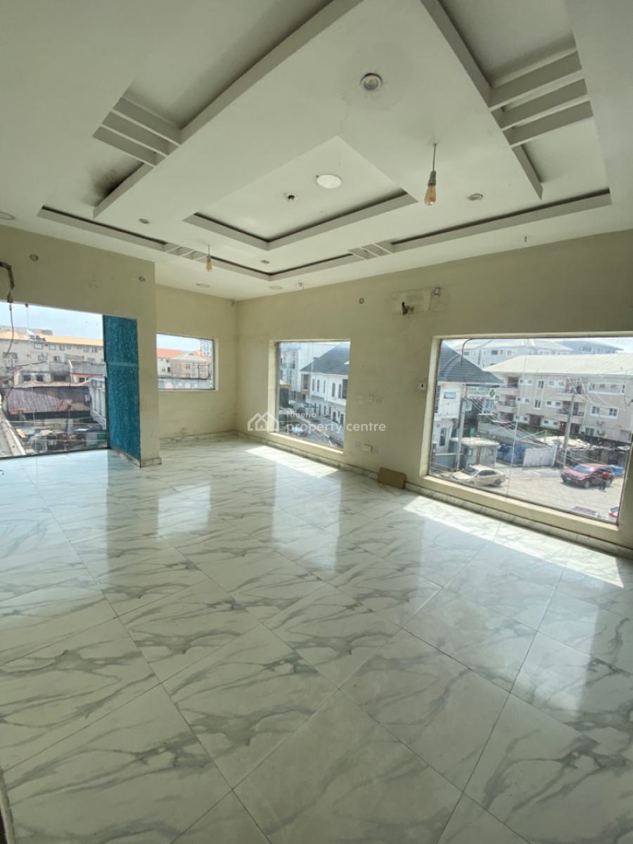Commercial 3 Units of 3 Bedrooms Apartments on The Expressway, Lekki Conservation Road /express Way Major Road, Lekki Phase 2, Lekki, Lagos, Plaza / Complex / Mall for Rent