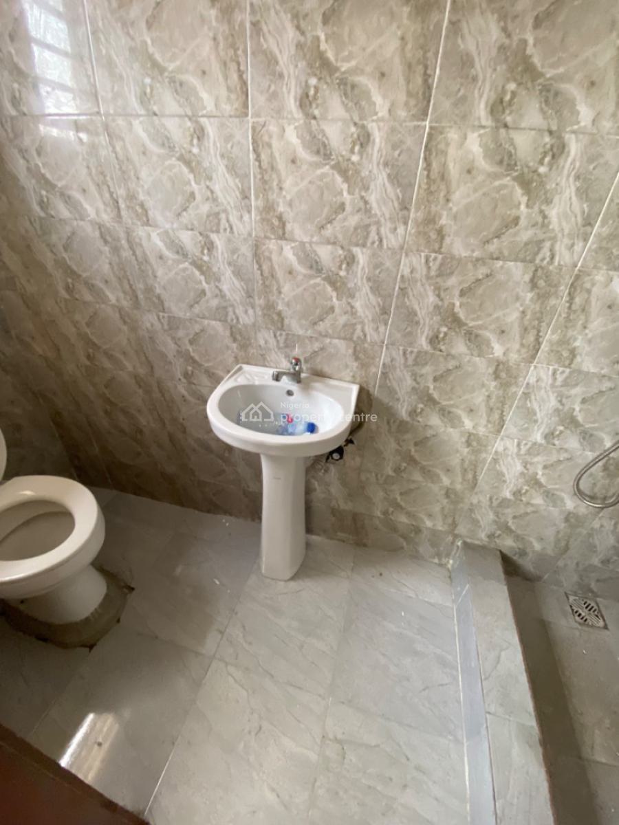 Commercial 3 Units of 3 Bedrooms Apartments on The Expressway, Lekki Conservation Road /express Way Major Road, Lekki Phase 2, Lekki, Lagos, Plaza / Complex / Mall for Rent