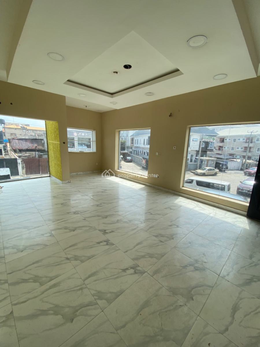 Commercial 3 Units of 3 Bedrooms Apartments on The Expressway, Lekki Conservation Road /express Way Major Road, Lekki Phase 2, Lekki, Lagos, Plaza / Complex / Mall for Rent