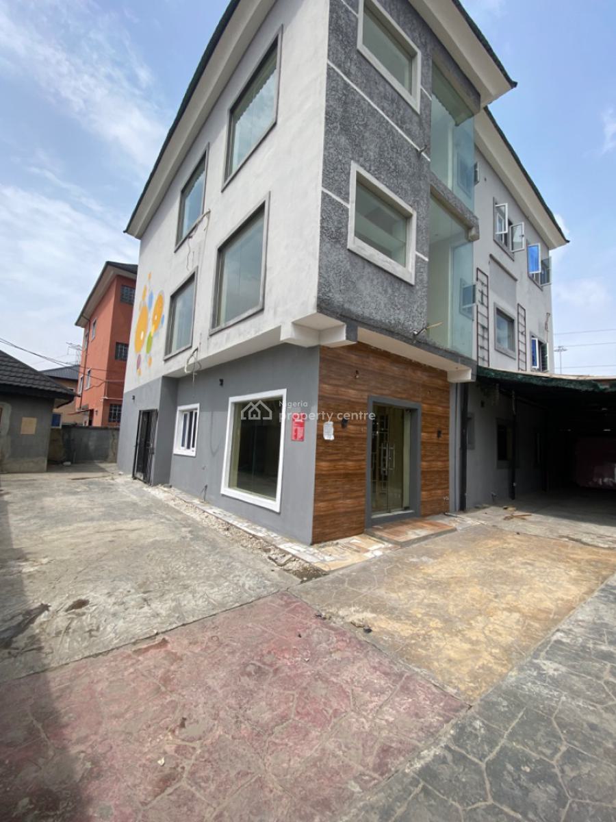 Commercial 3 Units of 3 Bedrooms Apartments on The Expressway, Lekki Conservation Road /express Way Major Road, Lekki Phase 2, Lekki, Lagos, Plaza / Complex / Mall for Rent