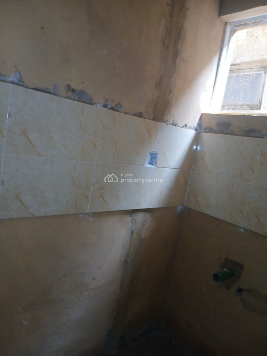 New Lovely Self, Ebute Metta West, Yaba, Lagos, Self Contain (single Rooms) for Rent