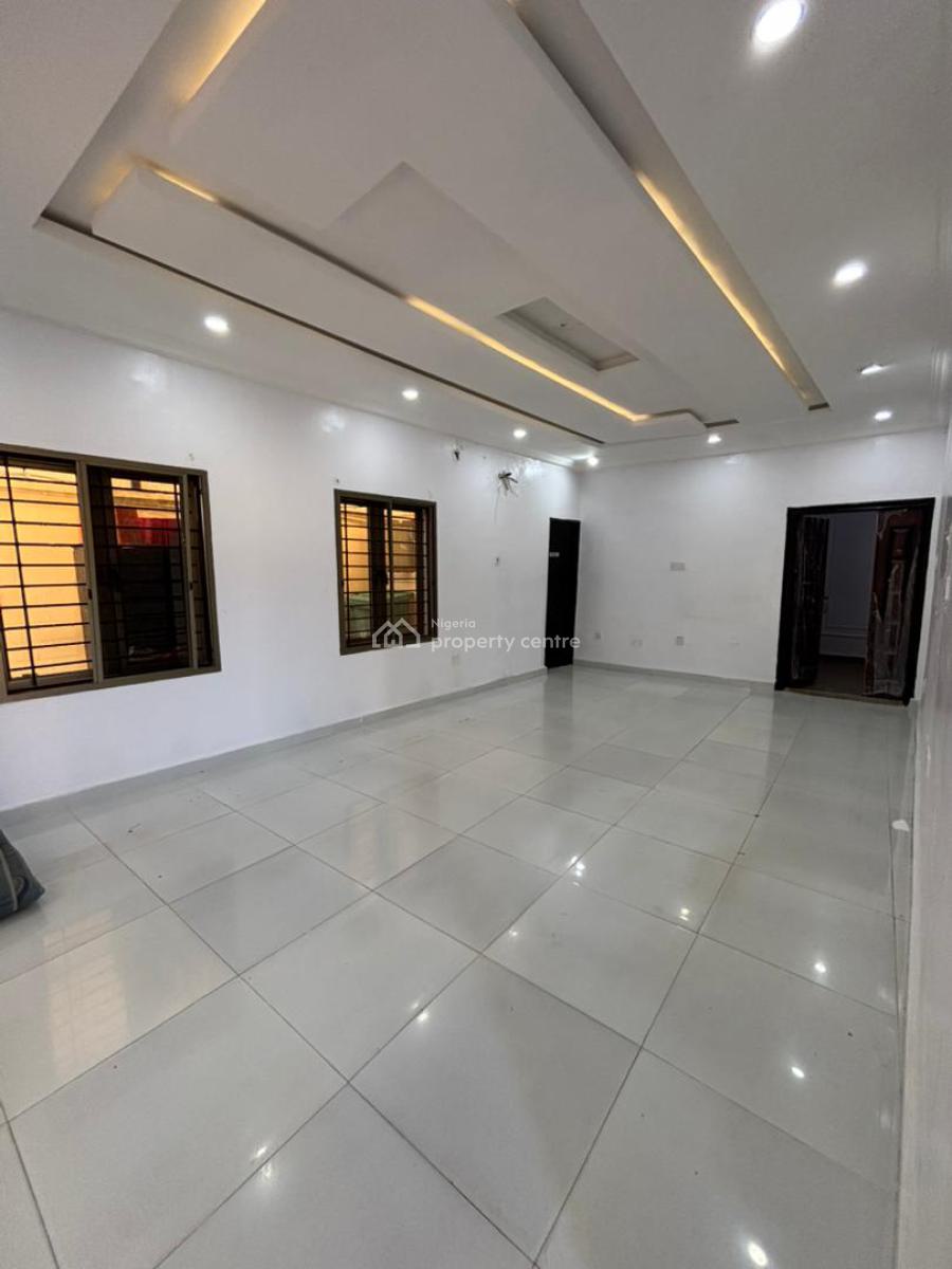 Well-maintained 3-bedroom Duplex with Bq, Lekki Phase 1, Lekki, Lagos, House for Rent