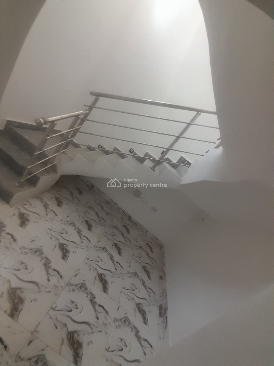 Standard 3bedrooms Duplex with a Mini Room, Fo1 Layout, Kubwa, Abuja, Semi-detached Duplex for Rent