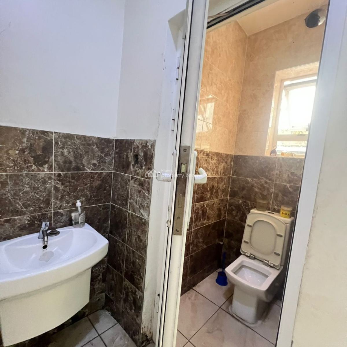 Office/shop Space, Lekki Phase 1, Lekki, Lagos, Shop for Rent