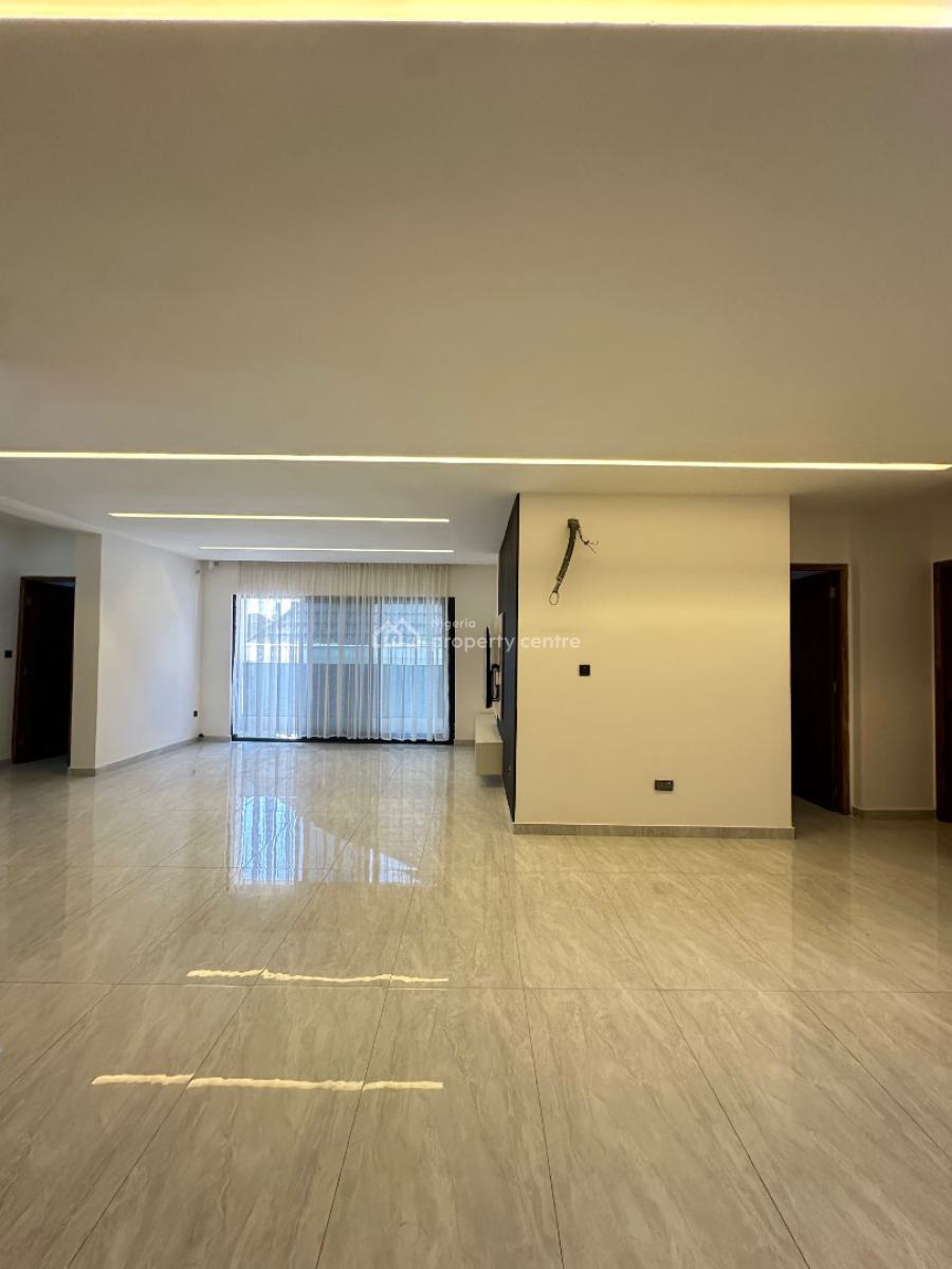 Massive 3 Bedroom Flat + Bq, Ikate, Ikate, Lekki, Lagos, Flat / Apartment for Sale