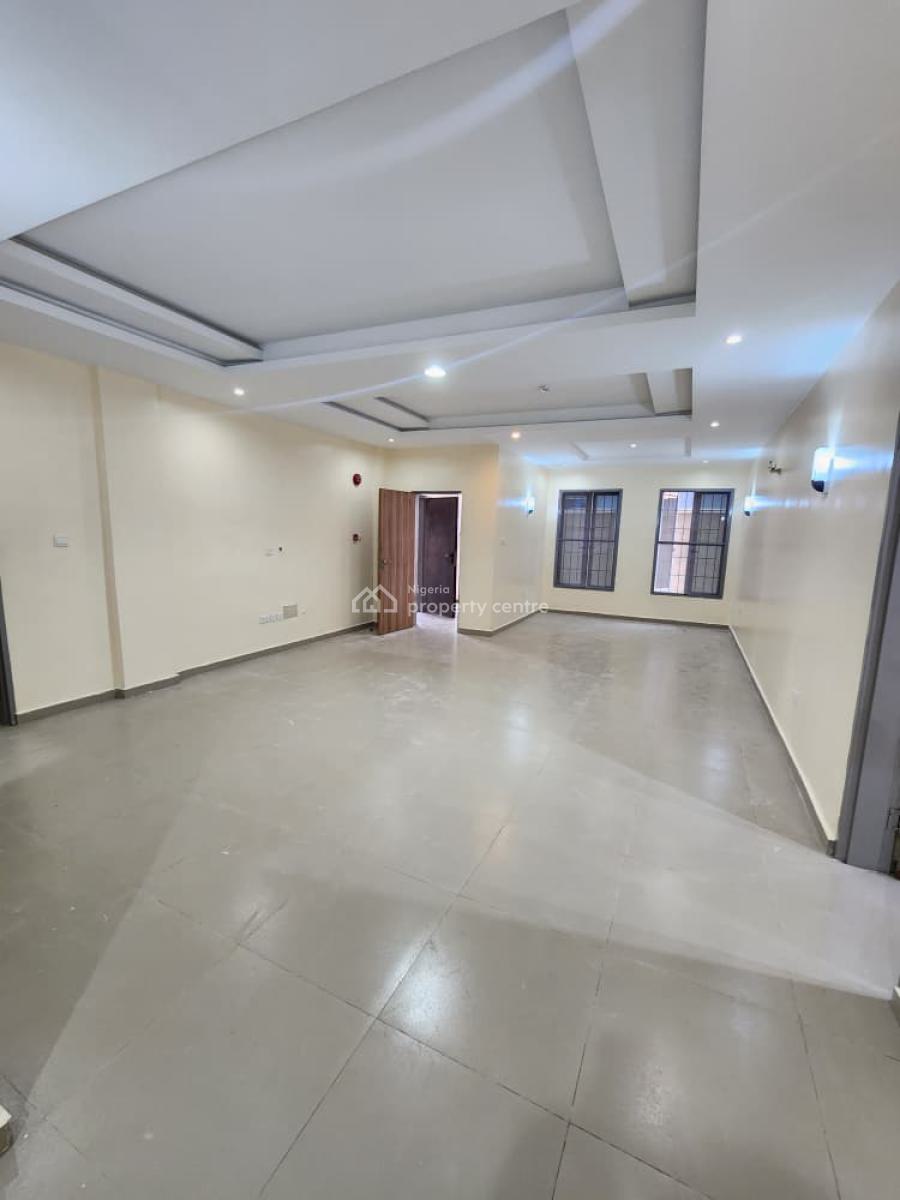 a Well-maintained 3-bedroom Flat, Olaleye New Town, Iponri, Surulere, Lagos, Flat / Apartment for Rent