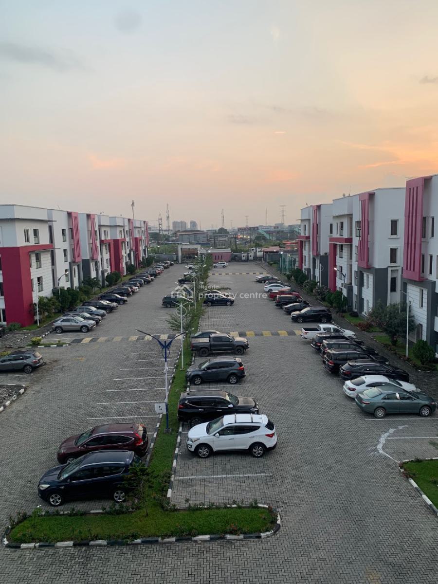 2 Bedrooms, Freedom Way, Lekki Phase 1, Lekki, Lagos, Flat / Apartment for Rent