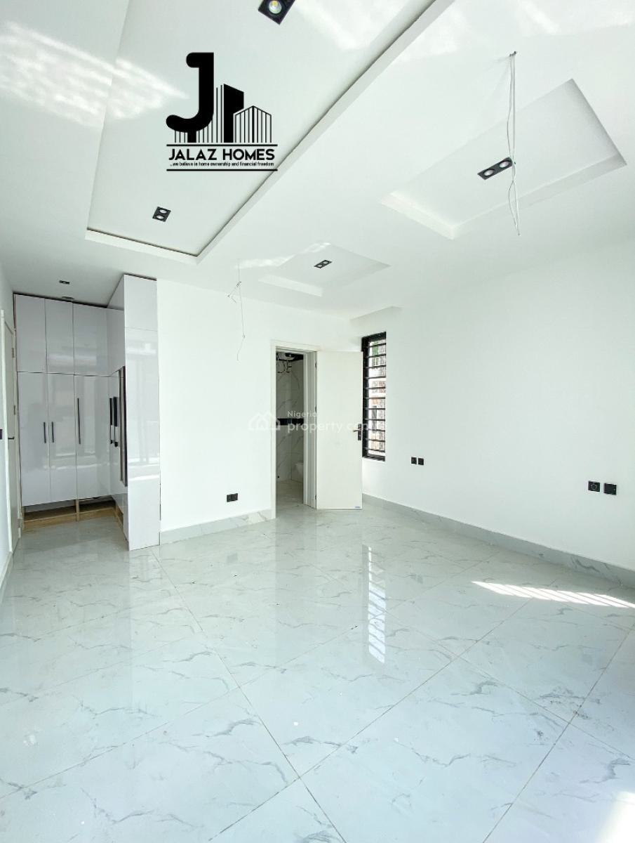 2 Bedroom Apartment, Lekki Phase 1, Lekki, Lagos, Flat / Apartment for Sale