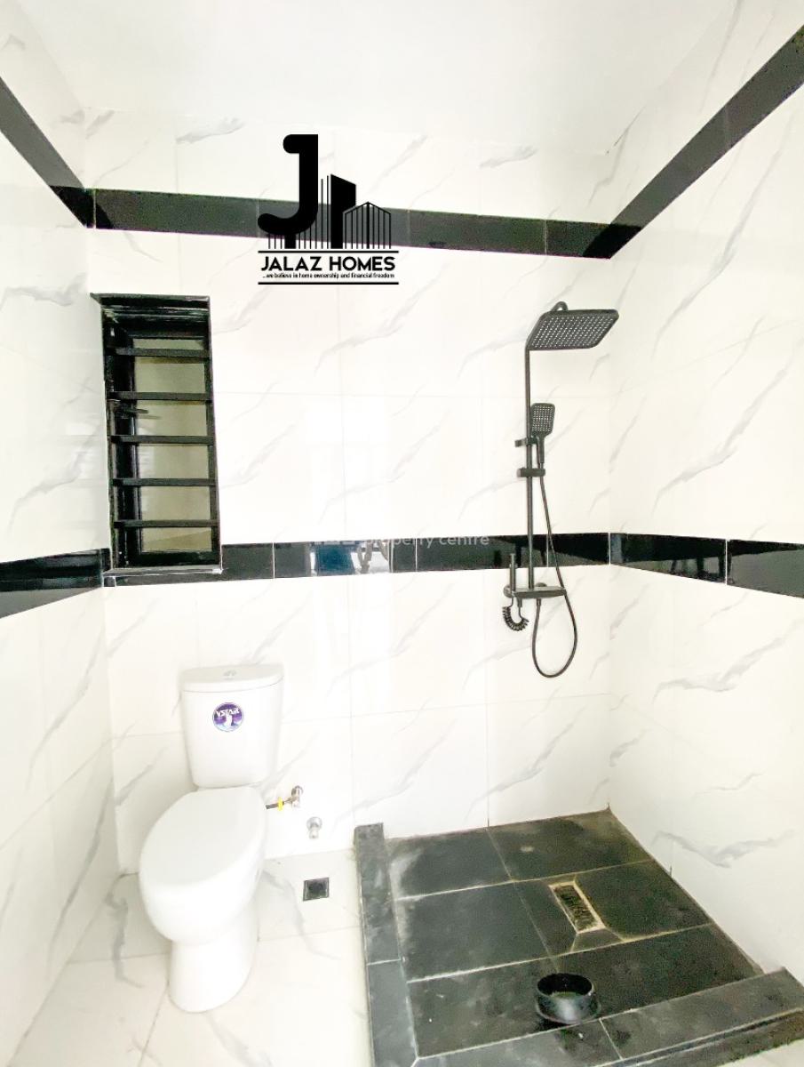 2 Bedroom Apartment, Lekki Phase 1, Lekki, Lagos, Flat / Apartment for Sale