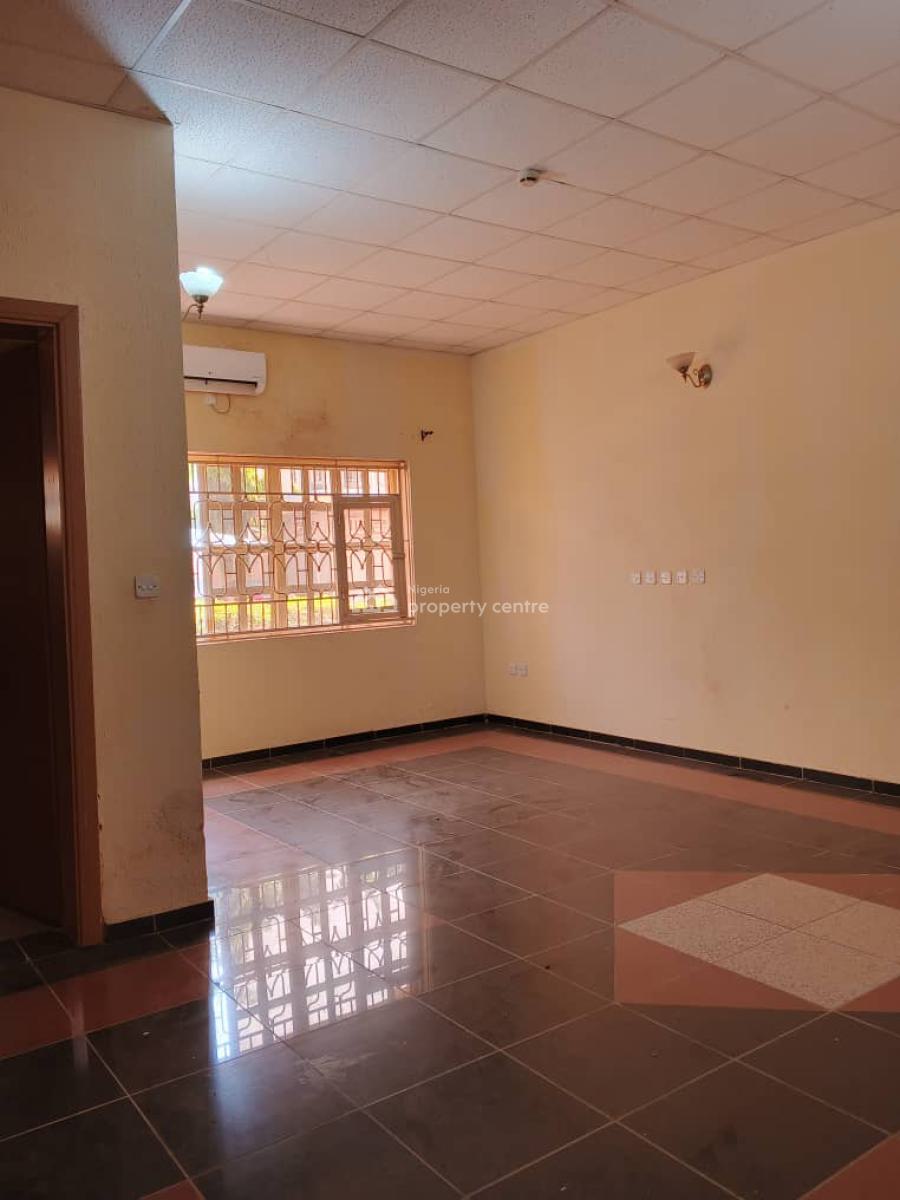 Serviced 3 Bedroom Flat with 1room Bq. Acs, Generator & Swimming Pool, Off Ibb Boulevard, Maitama District, Abuja, Flat / Apartment for Rent