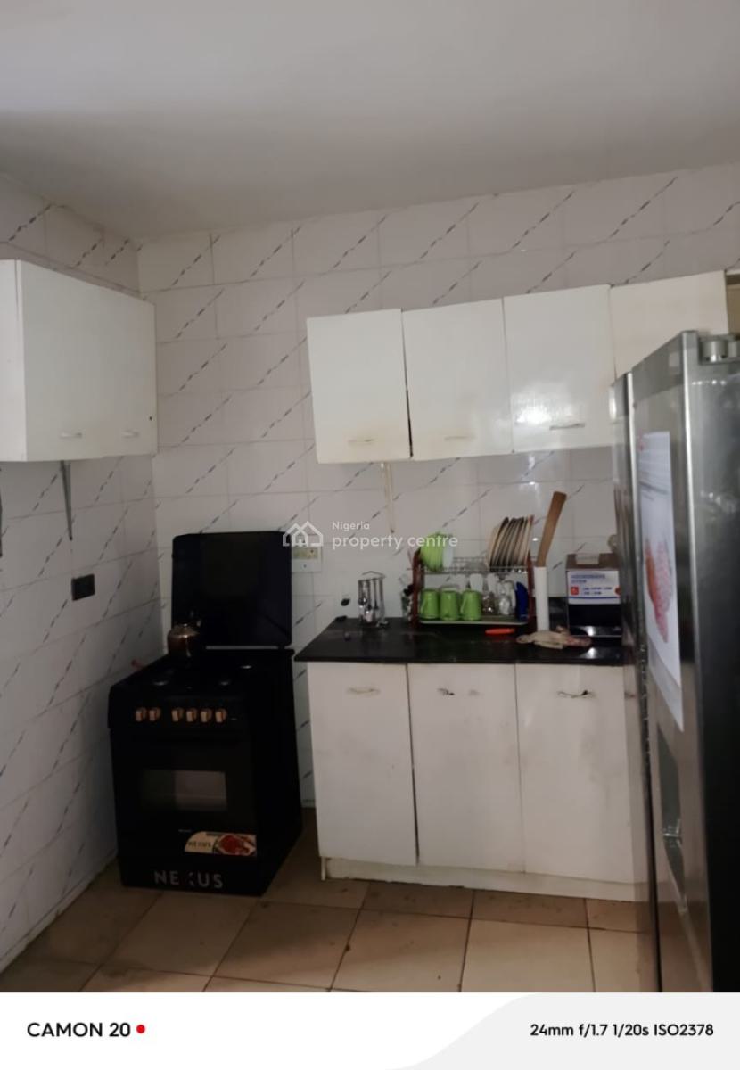 Neatly Used Serviced 3 Bedroom Apartment, Osapa, Lekki, Lagos, Flat / Apartment for Rent
