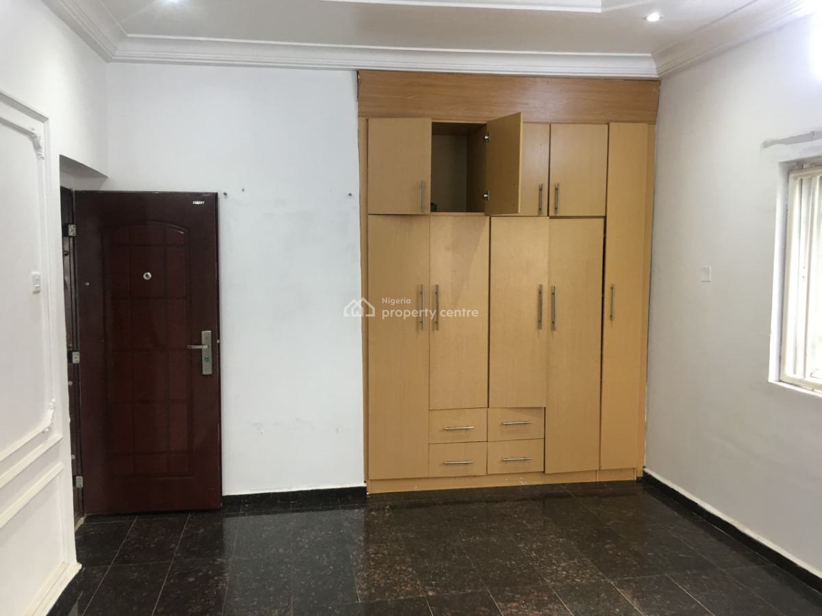 Newly Renovated   3 Bedroom Semi-detached Duplex  in an Estate, Lifecamp Godab Or Close to 69 Road Charley Boy, Kafe, Abuja, Semi-detached Duplex for Rent