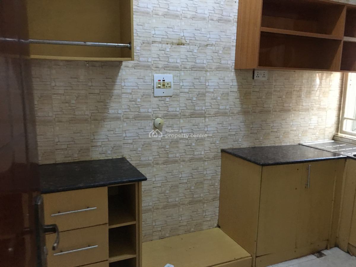 Newly Renovated   3 Bedroom Semi-detached Duplex  in an Estate, Lifecamp Godab Or Close to 69 Road Charley Boy, Kafe, Abuja, Semi-detached Duplex for Rent