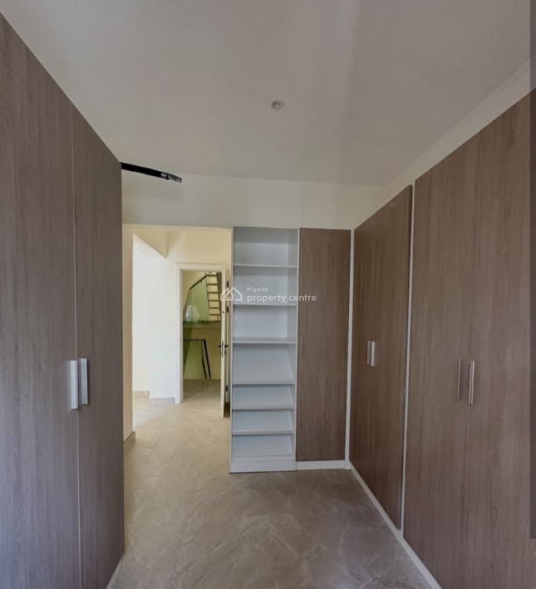 Contemporary 5 Bedroom Duplex with Modern Designs and Facilities, Banana Island, Ikoyi, Lagos, Detached Duplex for Sale