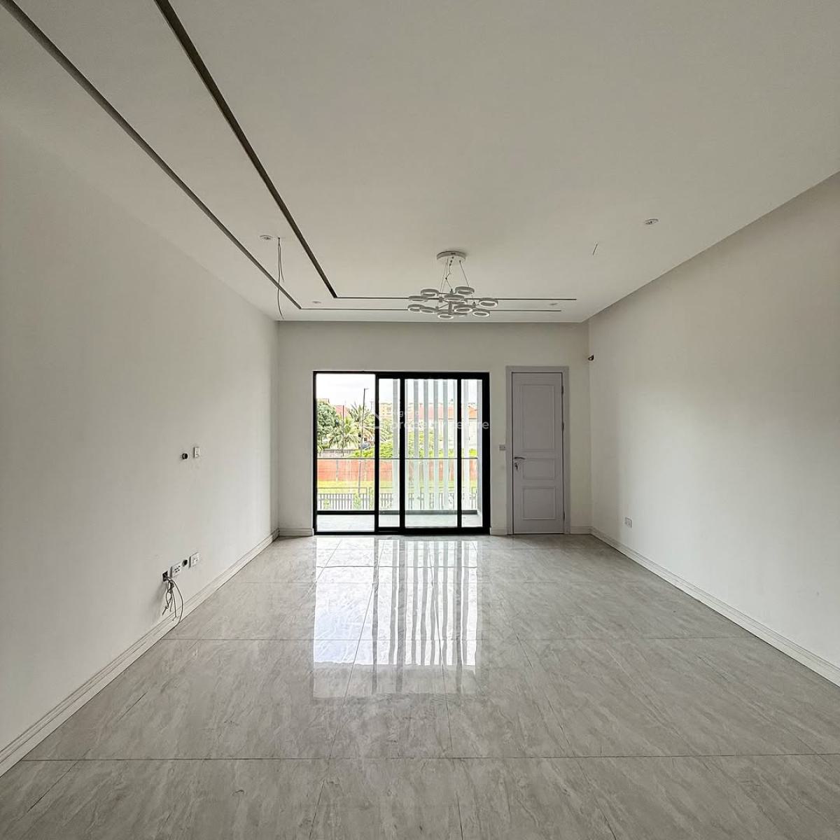 Spacious 2 Bedroom Apartment, Ikate, Lekki, Lagos, Block of Flats for Sale