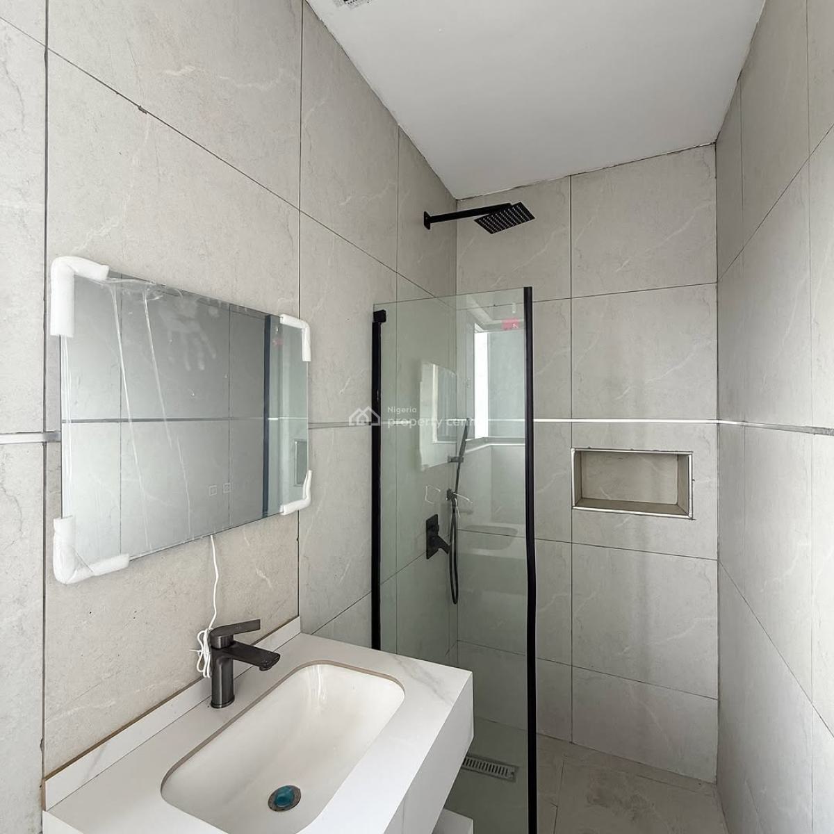 Spacious 2 Bedroom Apartment, Ikate, Lekki, Lagos, Block of Flats for Sale