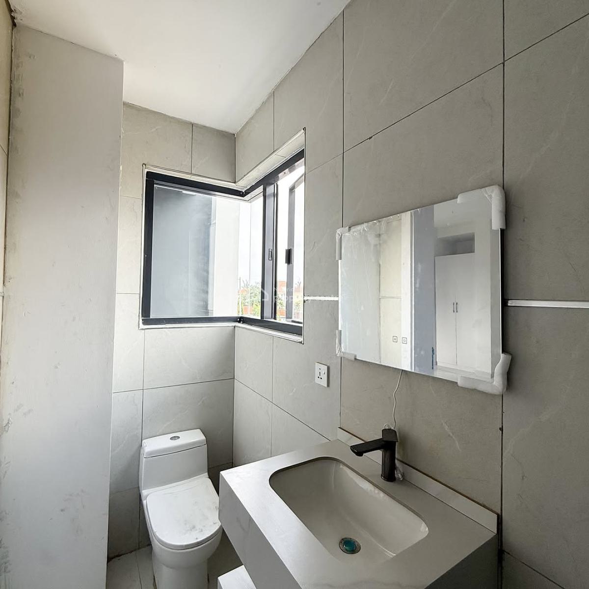 Spacious 2 Bedroom Apartment, Ikate, Lekki, Lagos, Block of Flats for Sale