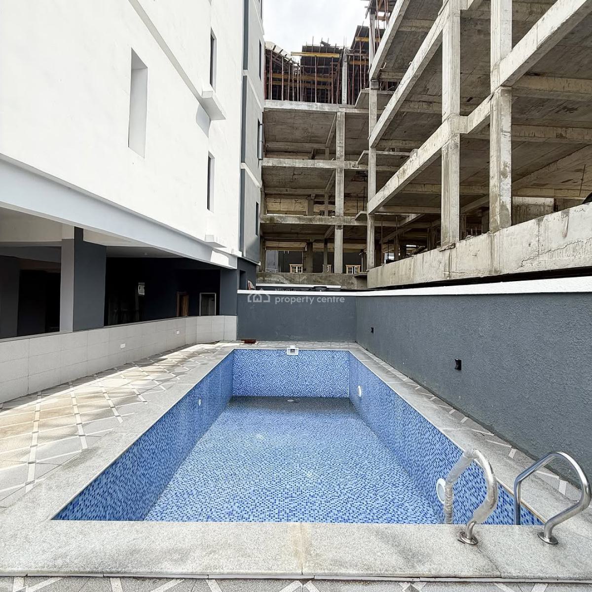 Spacious 2 Bedroom Apartment, Ikate, Lekki, Lagos, Block of Flats for Sale