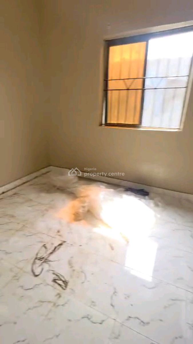 Standard and Executive Mini Flat, Yaba, Yaba, Lagos, Mini Flat (room and Parlour) for Rent