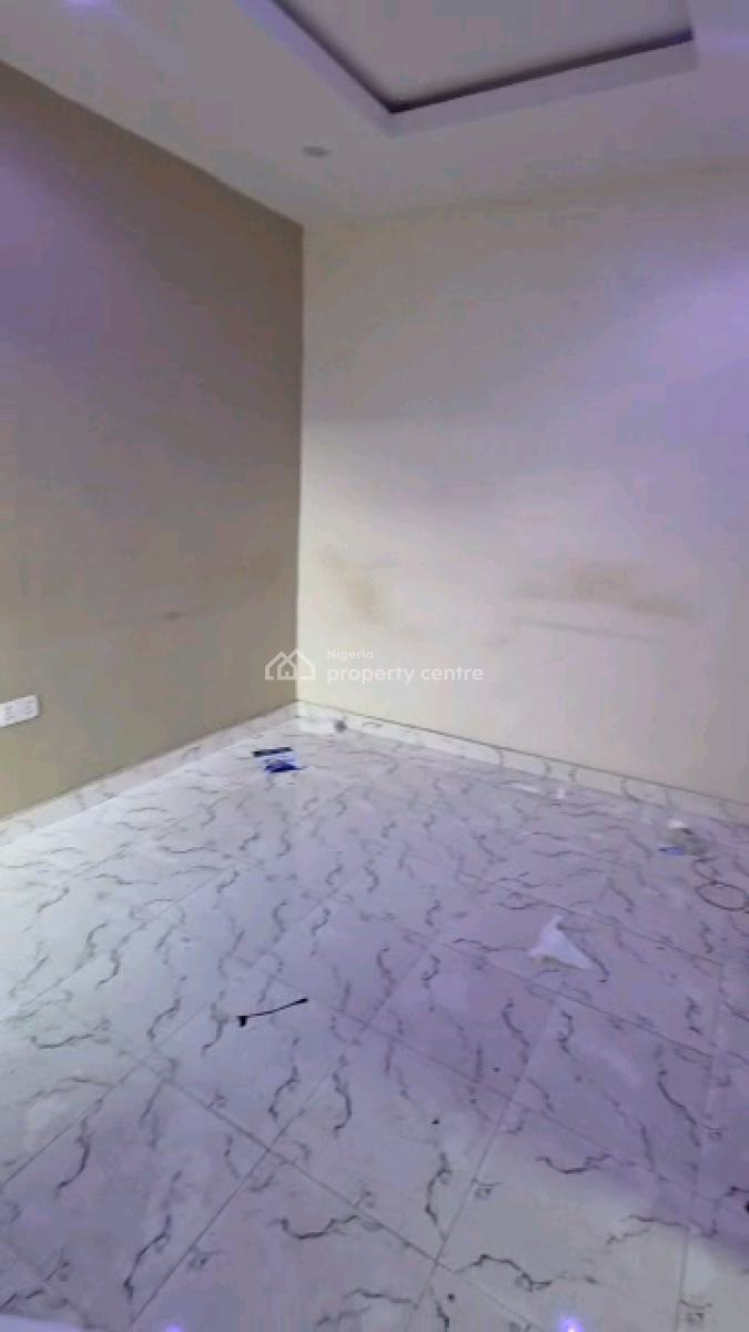 Standard and Executive Mini Flat, Yaba, Yaba, Lagos, Mini Flat (room and Parlour) for Rent