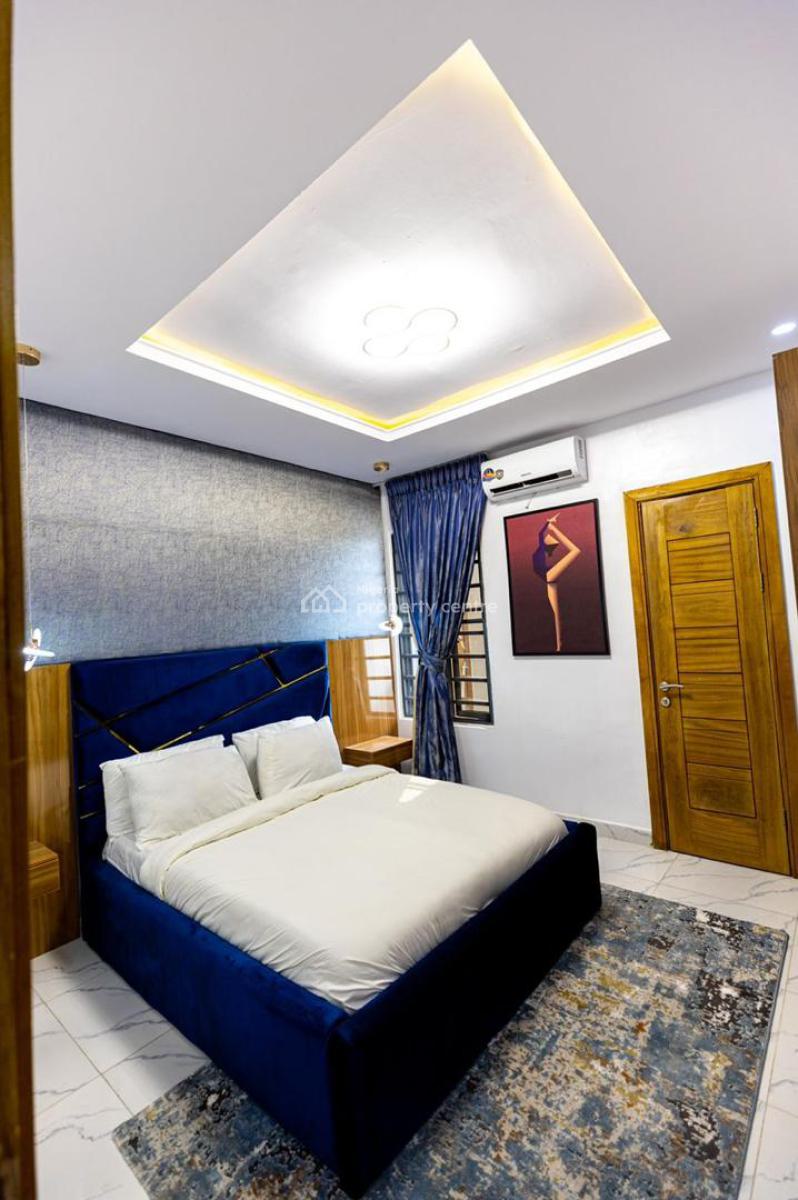 Well Furnished 3bedroom Apartment at Lekki Phase 1, Off Admiralty Road Lekki Phase 1, Lekki Phase 1, Lekki, Lagos, House Short Let