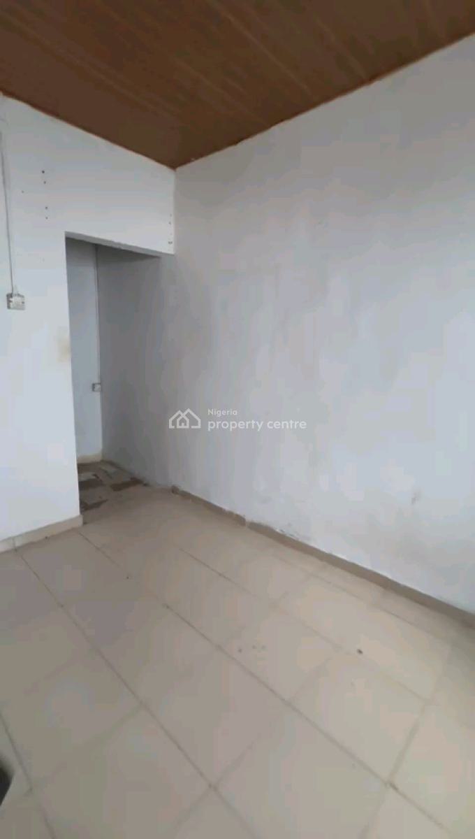 Standard and Executive Room Self Contain, Alagomeji, Alagomeji, Yaba, Lagos, Self Contain (single Rooms) for Rent