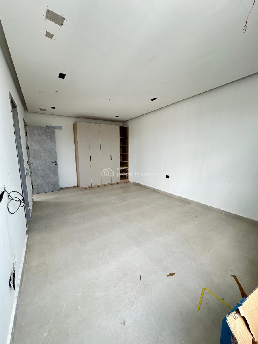 Luxury Spacious 2 Bedroom Apartment with Bq, Elevator, Gym and Rooftop, Lekki, Lagos, Flat / Apartment for Sale